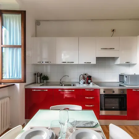 Apartament Valles & Mars *