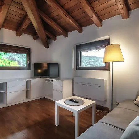 Apartament Valles & Mars *