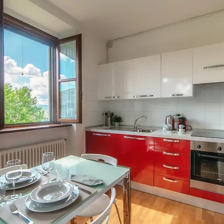 Apartment Valles & Mars Como