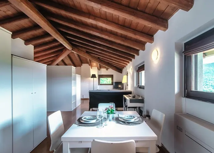 Valles & Mars * קומו