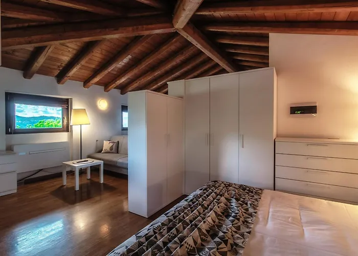 Apartament Valles & Mars Como