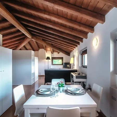 Valles & Mars * Como